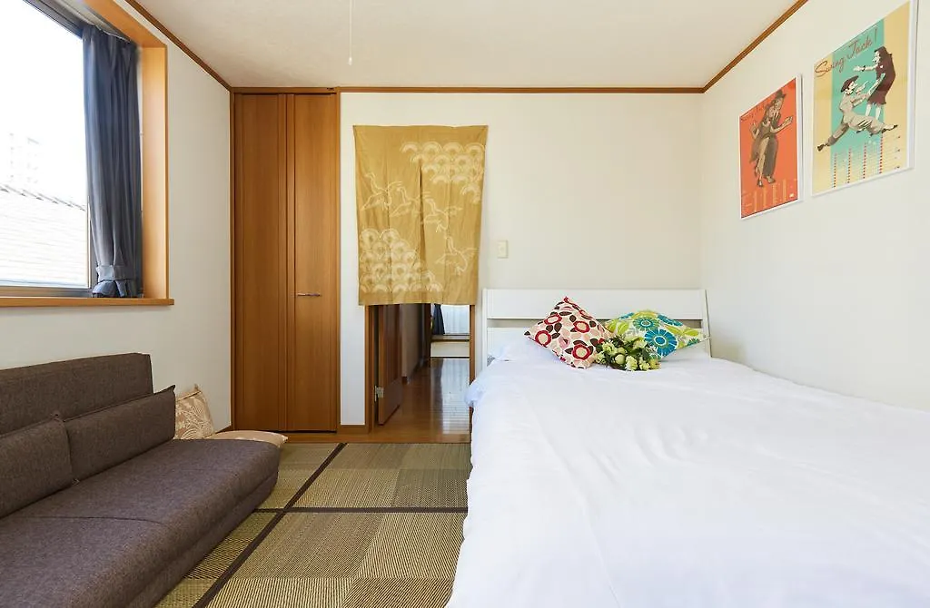 Komagome Luxury House Tokyo 0*,  Japan